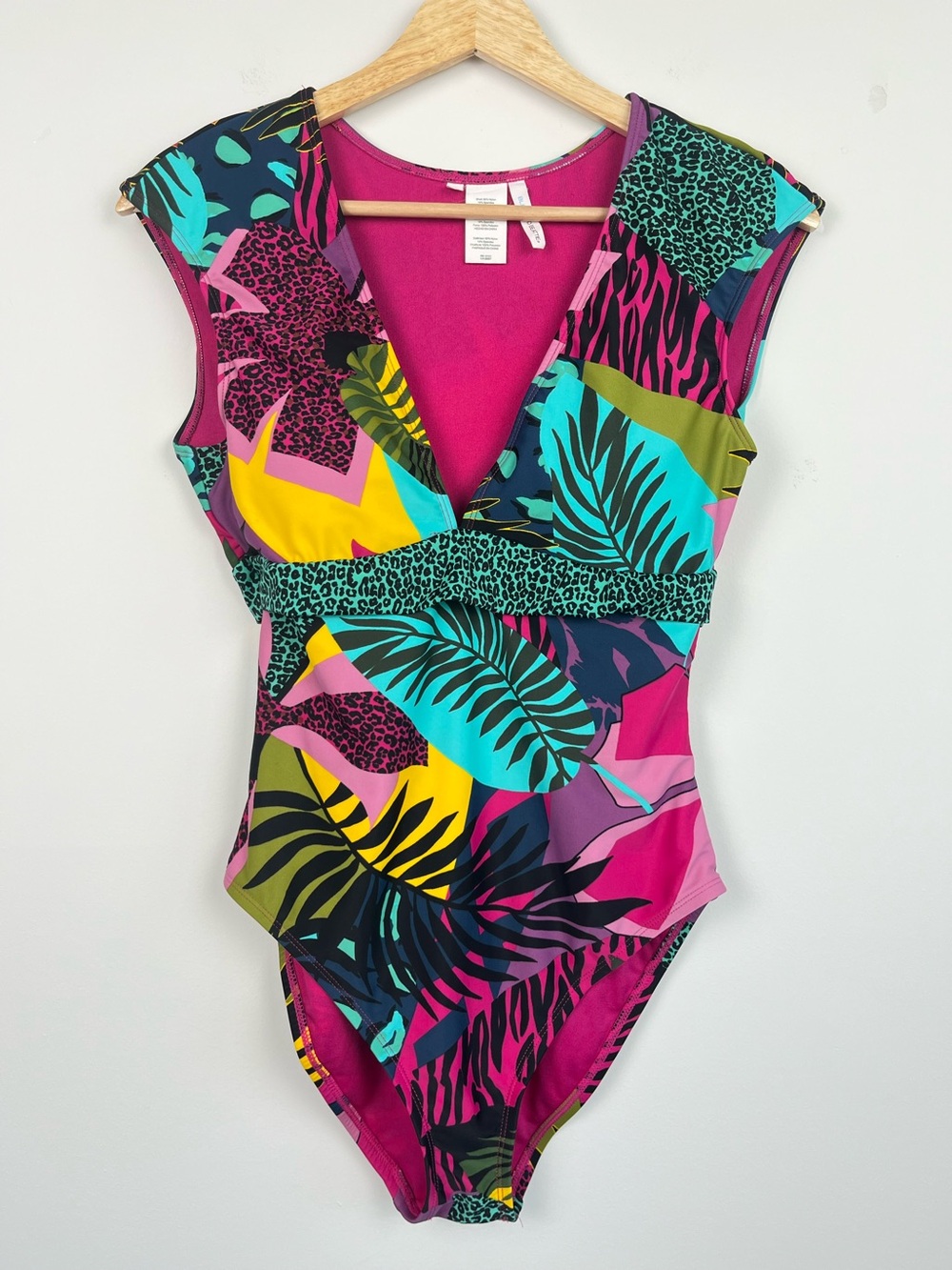 Bleu Rod Beattie Jungle Book cap sleeve Mio tropical 1 piece swimsuit, size 6.